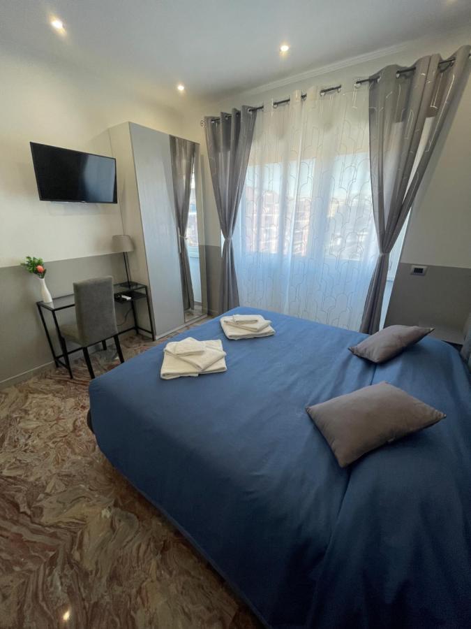 Henry Suite Рим Екстериор снимка